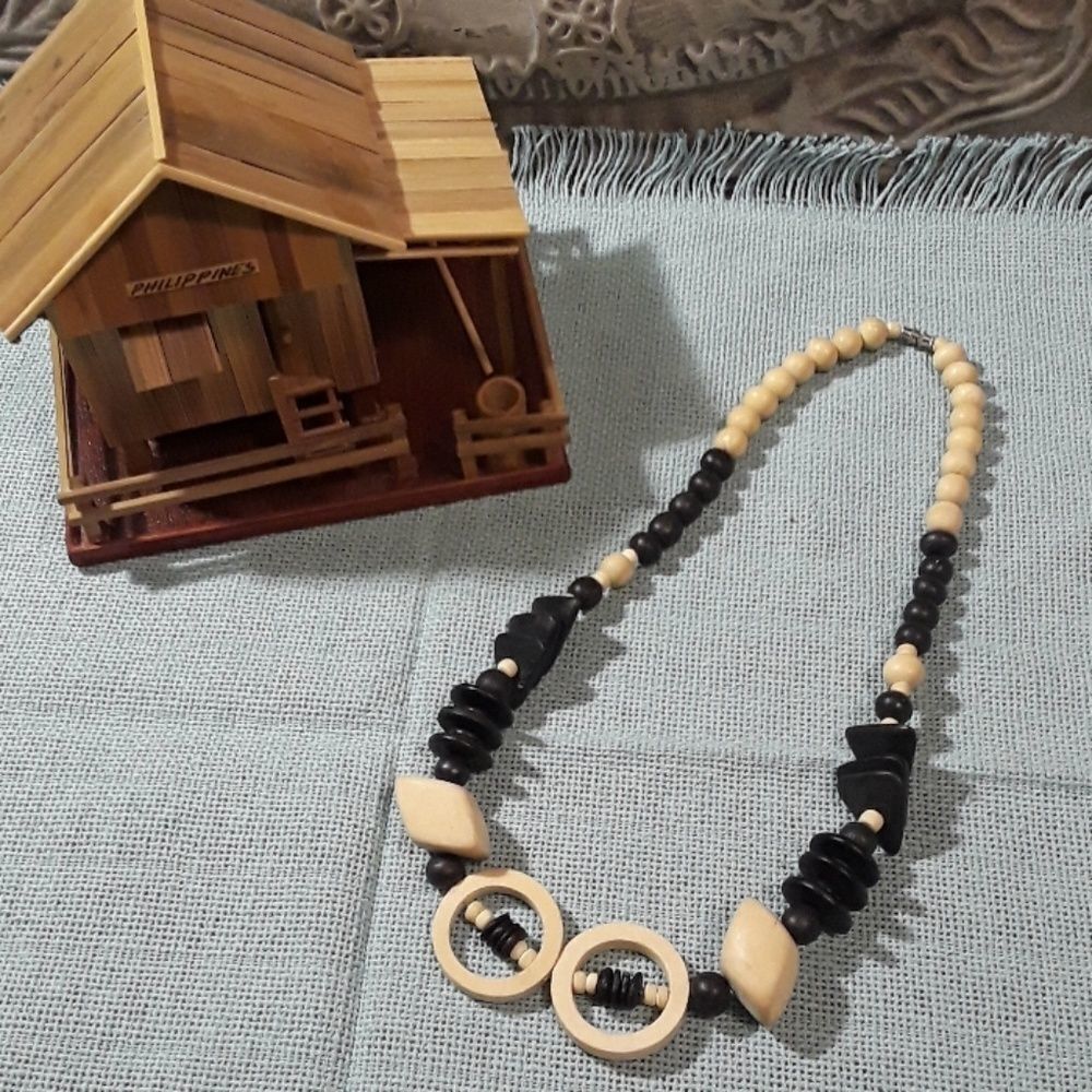 The Most Unique Wooden Necklace